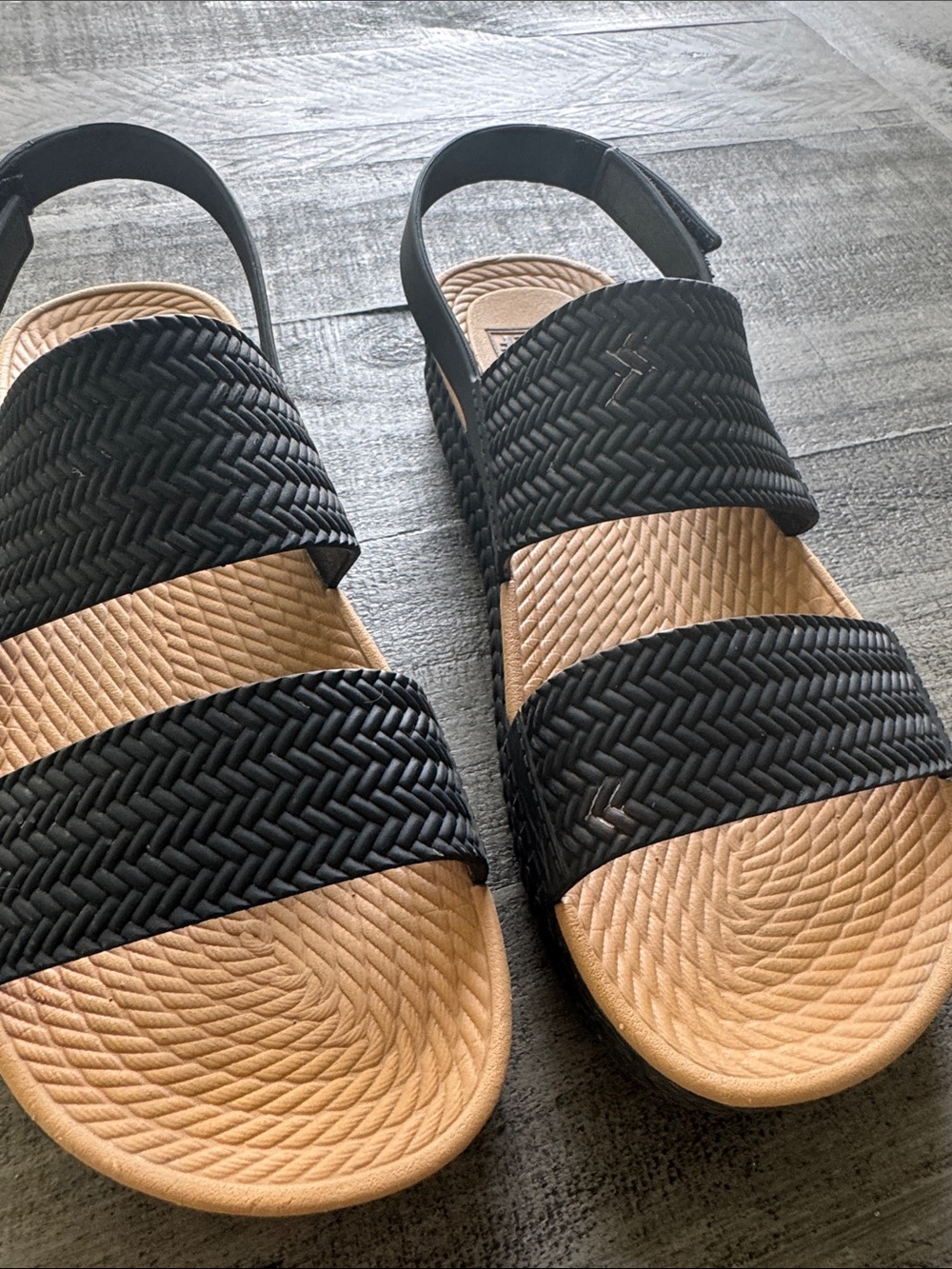 Reef Women's Black water Vista Slingback Sandals size 8 - Picture 7 of 8